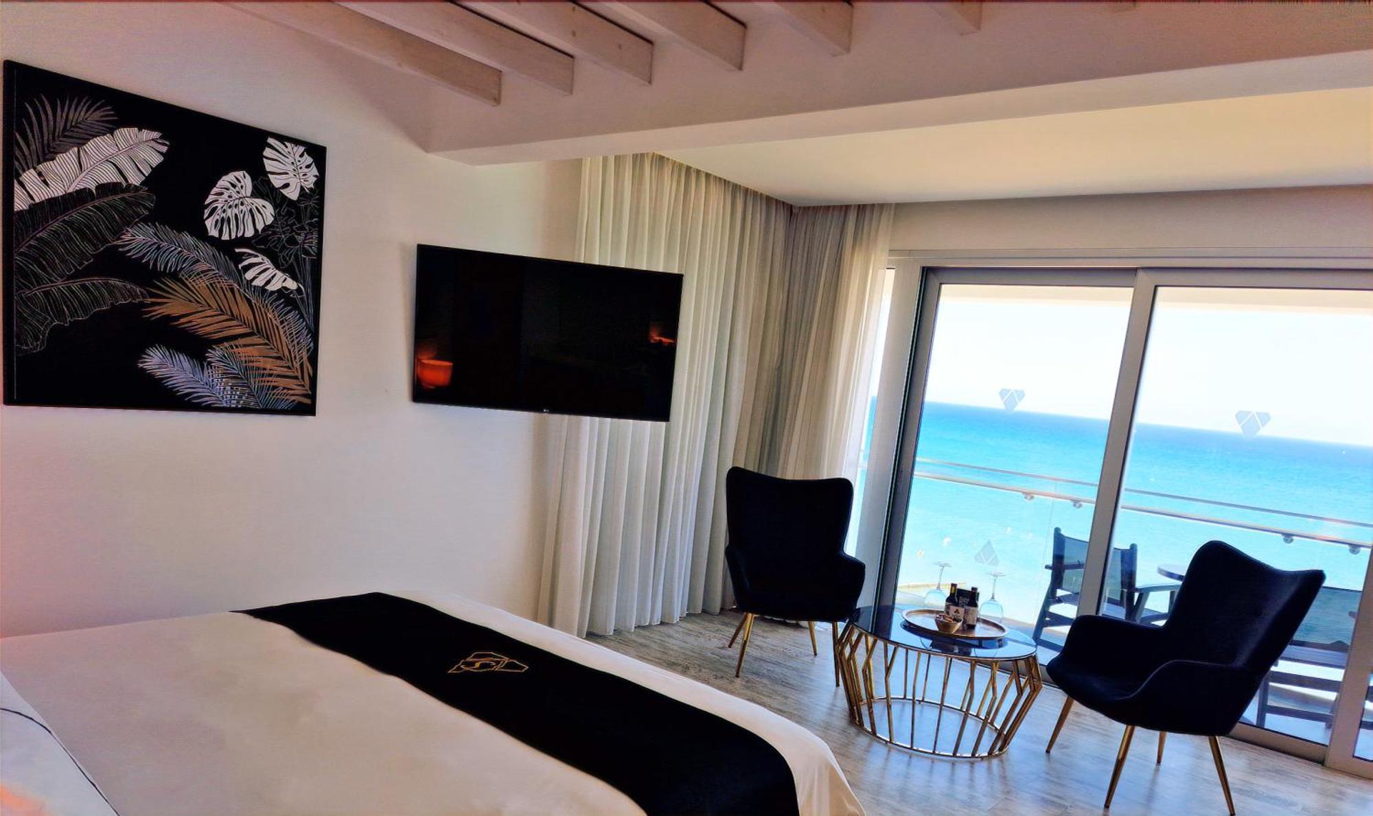 The Ciao Stelio Deluxe Hotel (Adults Only) Larnaca Pokoj fotografie